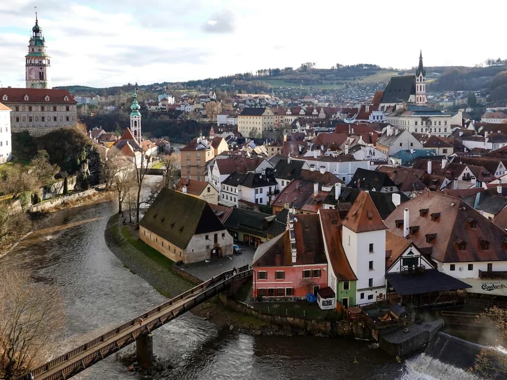 Český Krumlov Castle rising above the medieval town and the Vltava river bend
